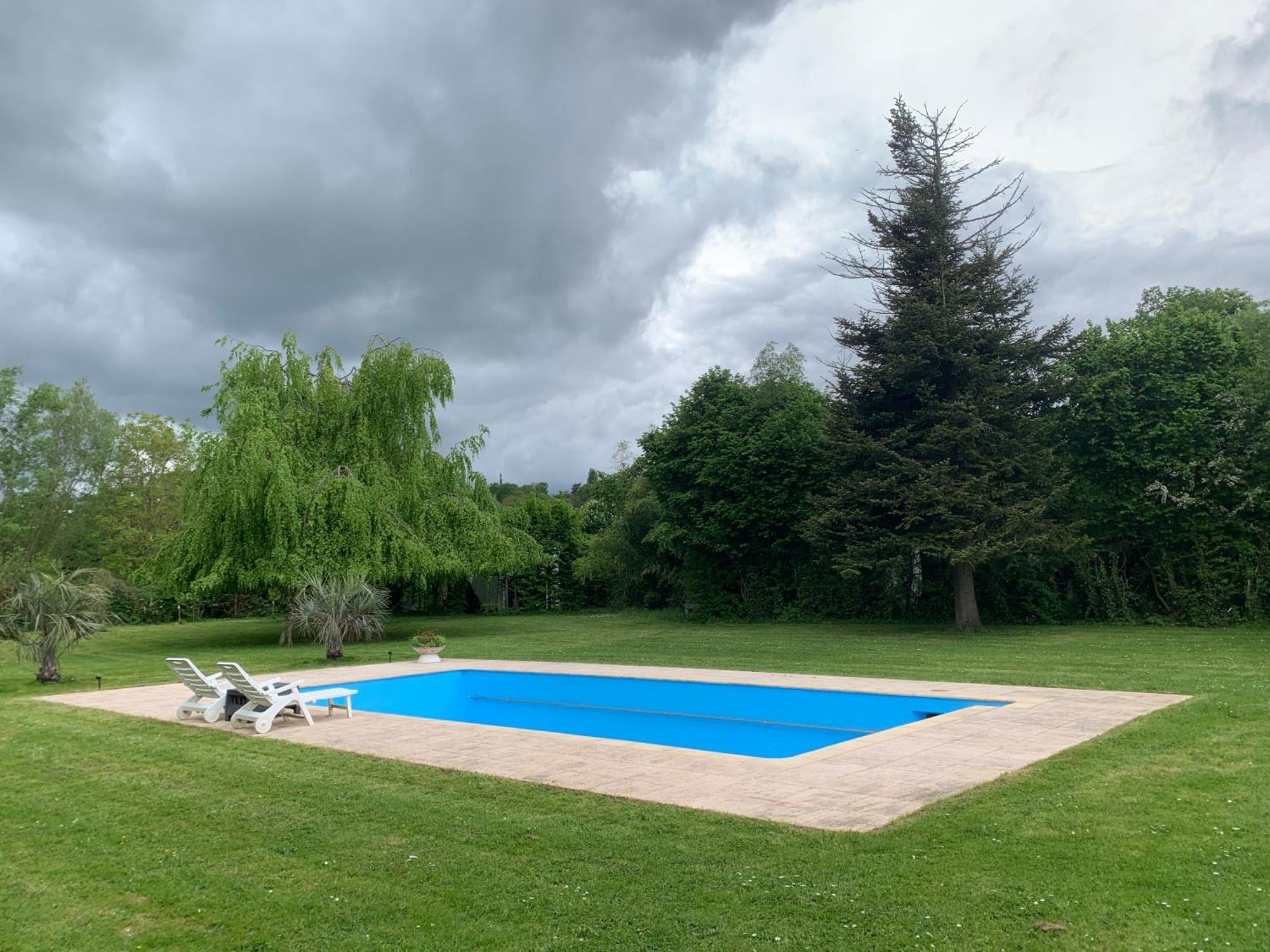 Appartement Familial Au Bord De La Marne, Jardin 8000M2, Piscine, Court De Tennis, Terrasse, Parking Gratuit Proche Disneyland Isles-les-Villenoy Екстер'єр фото