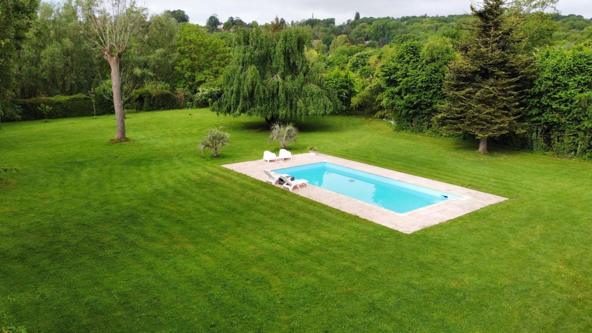 Appartement Familial Au Bord De La Marne, Jardin 8000M2, Piscine, Court De Tennis, Terrasse, Parking Gratuit Proche Disneyland Isles-les-Villenoy Екстер'єр фото