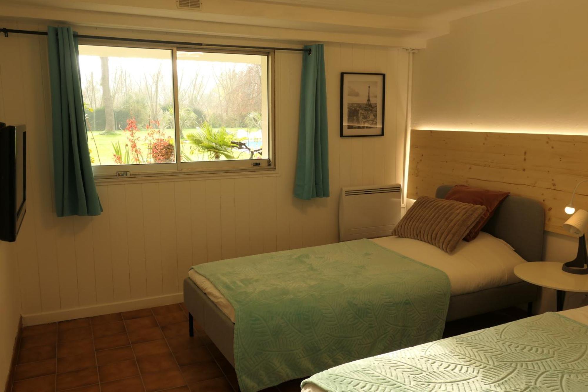 Appartement Familial Au Bord De La Marne, Jardin 8000M2, Piscine, Court De Tennis, Terrasse, Parking Gratuit Proche Disneyland Isles-les-Villenoy Екстер'єр фото