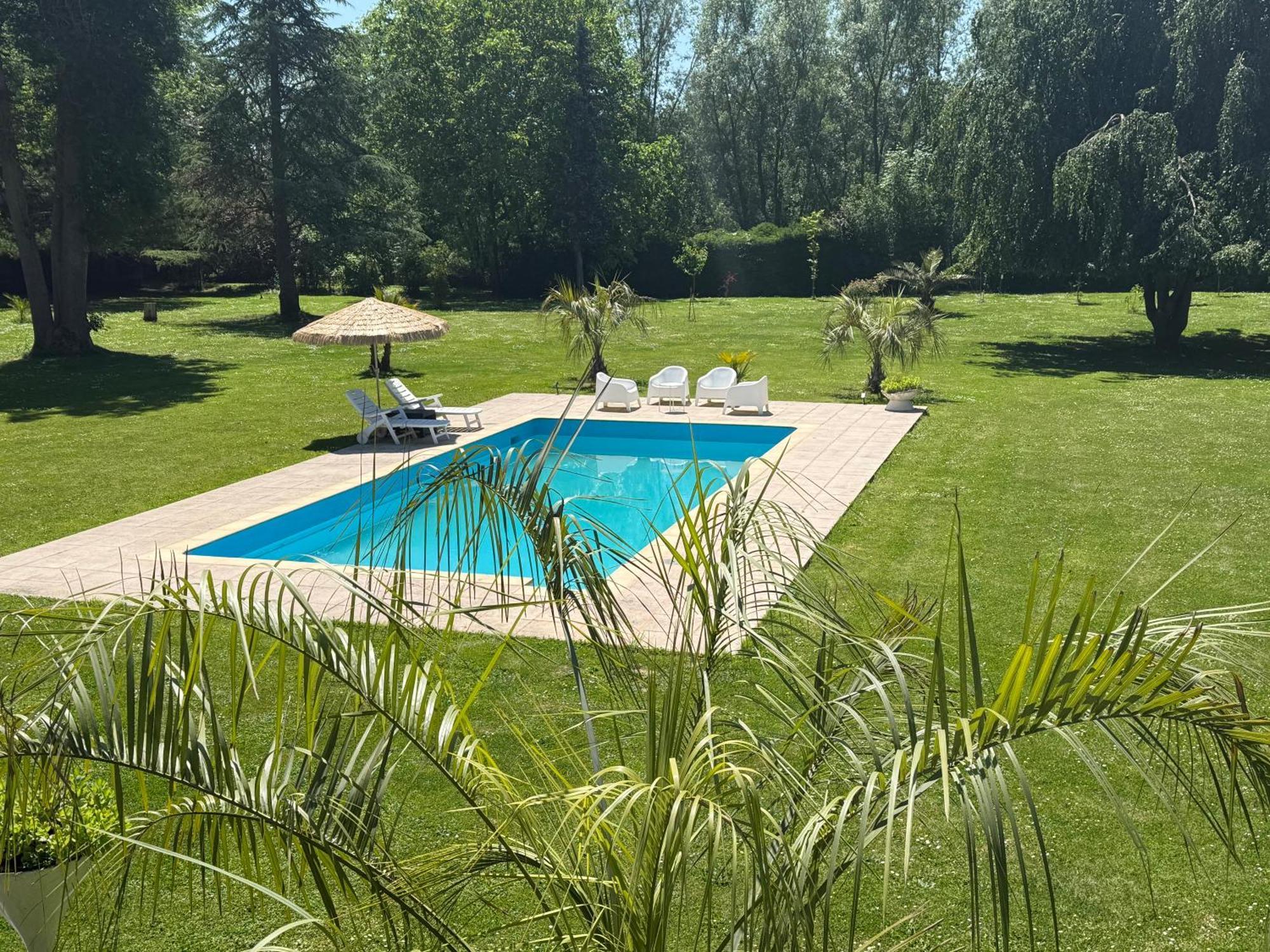 Appartement Familial Au Bord De La Marne, Jardin 8000M2, Piscine, Court De Tennis, Terrasse, Parking Gratuit Proche Disneyland Isles-les-Villenoy Екстер'єр фото